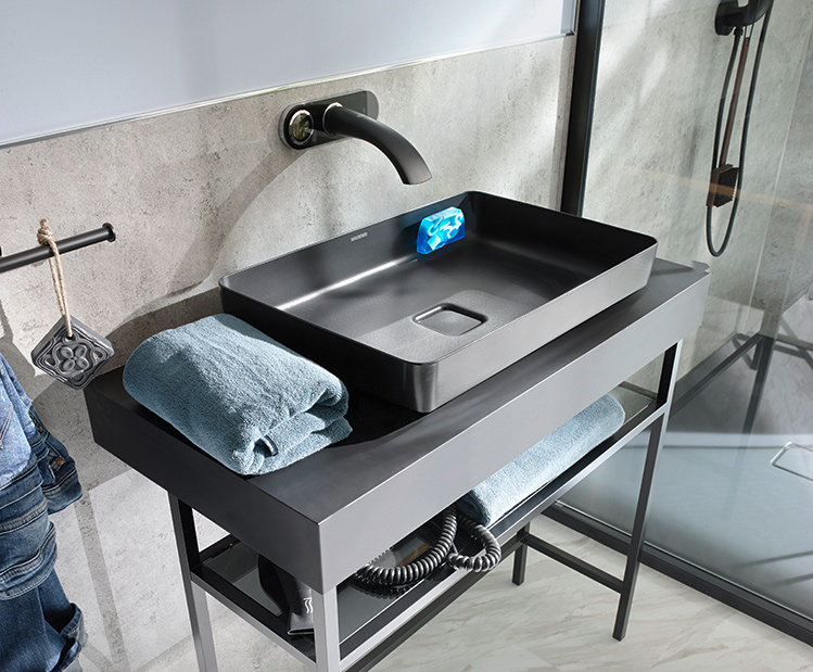 Der SAVONT Seifenhalter mit Magnet und Saugnapf lässt eine Seife in einem Waschbecken schweben